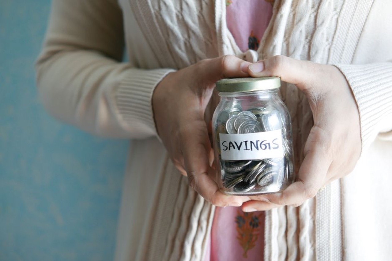Saving coins jar - Medical aid quotes: how to compare medical aid plans properly